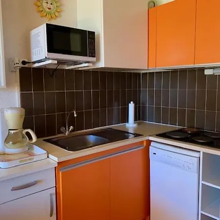 4 Pers, Vue Piscine Et Mer, A 50m De La Mer - Ref Ig245e * Agde